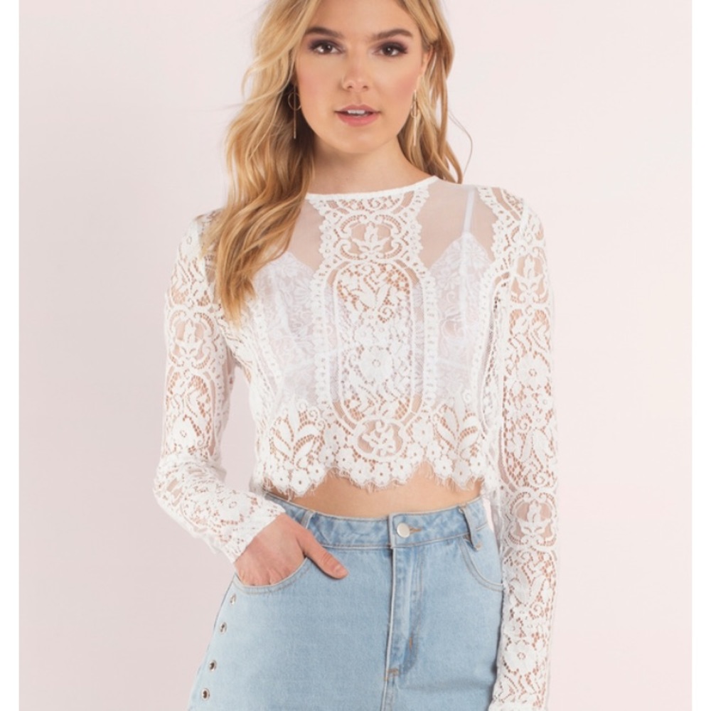 HOST PICK Tobi white lace crop top.
